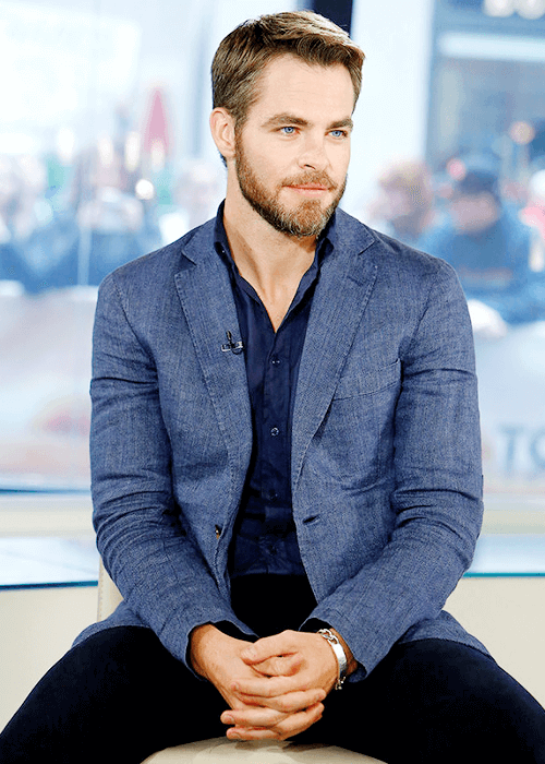 Chris Pine Blue Suit Interview